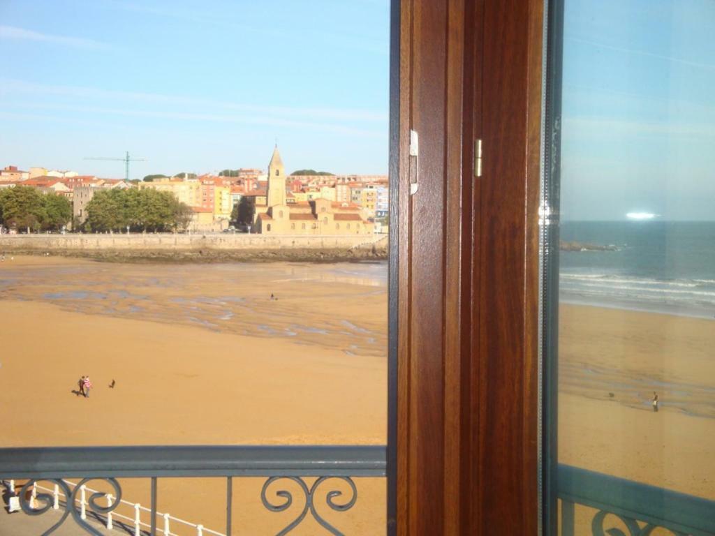 Villa Vivienda En Gijon Frente Al Mar Esterno foto